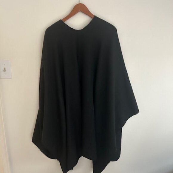 NWT- Sundance Sensation Black Open Poncho- One Size - Picture 3 of 3